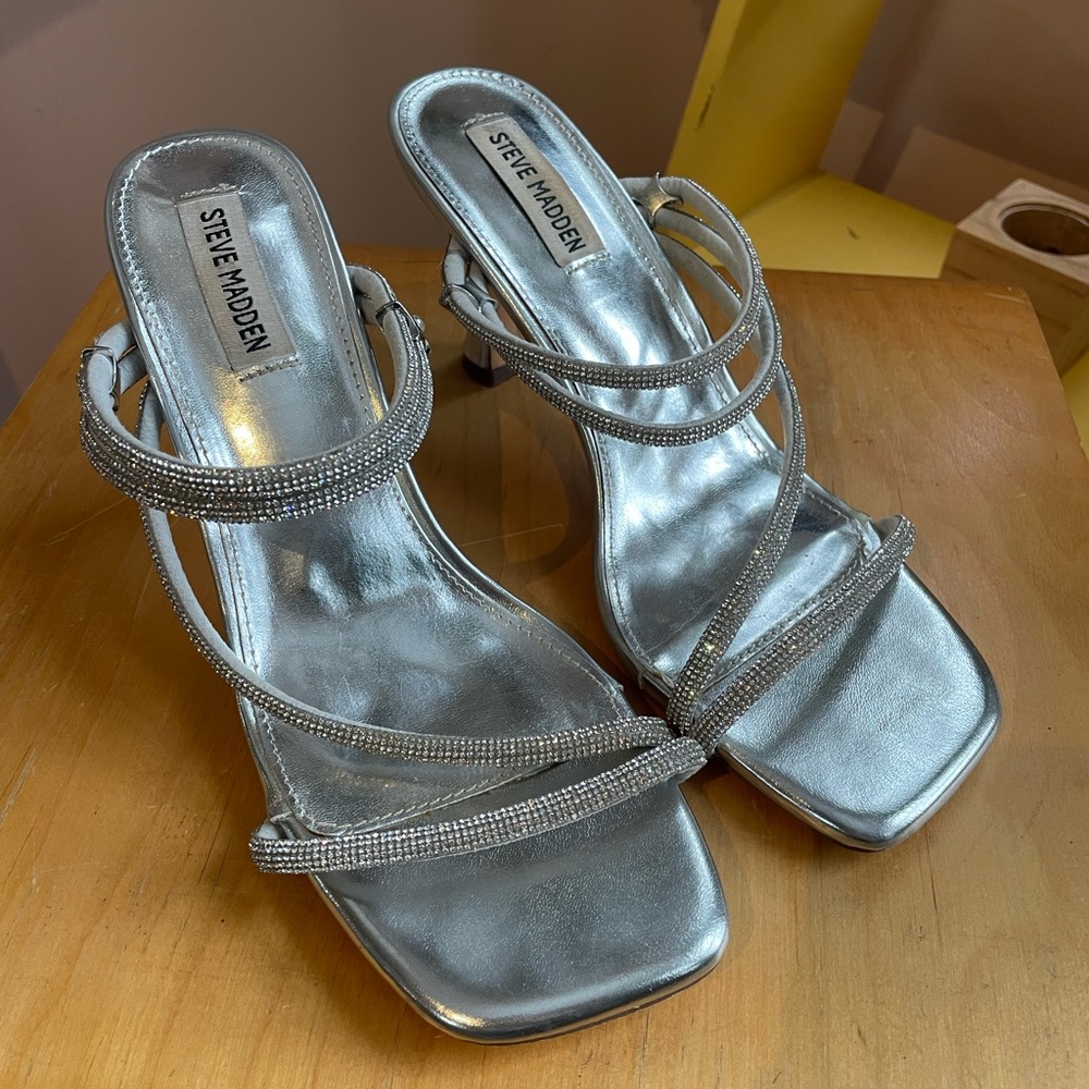 Steve Madden Metallic Silver Strappy Heels